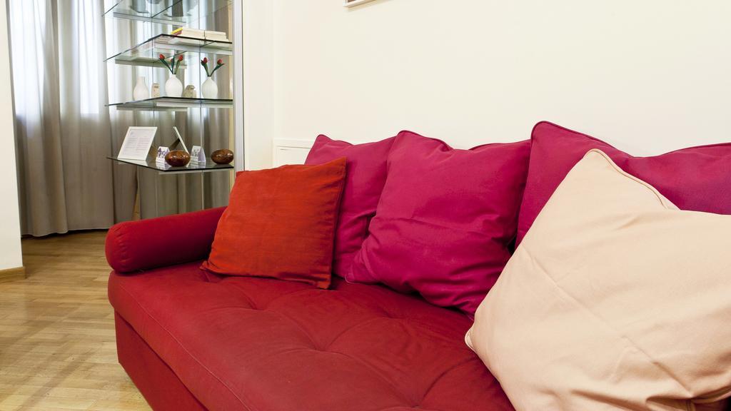 Italianway-Fiori Chiari Apartment Milan Luaran gambar